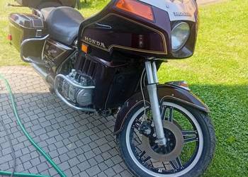 Honda goldwing 1100