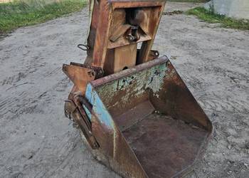 Ładowacz hydrauliczny na tył traktora