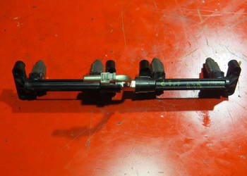 SUZUKI GSR600 GSR 600 K10 09 listwa wtryskowa paliwa wtryski