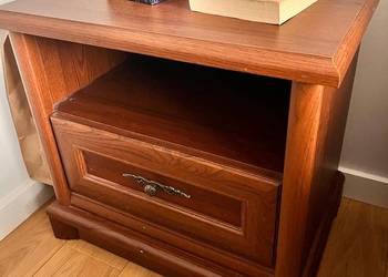 Szafka nocna Kent 56 cm z szufladą – kasztan