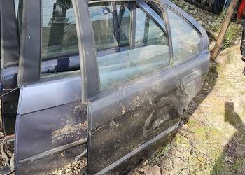 Drzwi bmw e36 lewy tył