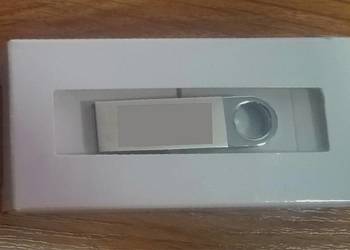 ** Sprzedam metalowy pendrive 15 Gb **