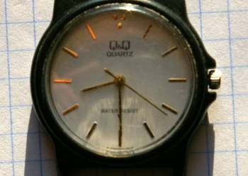 ZEGAREK MARKI Q&Q QUARTZ