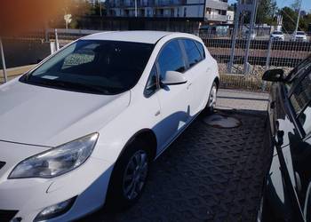 Sprzedam Opel Astra 1.4 T Sprzedam Opel Astra 1.4 T