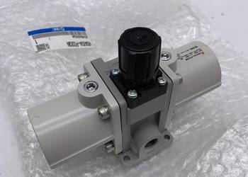 SMC VBA10A-F02GN Regulator pneumatyczny