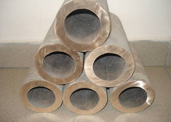 Odlewy Tuleje wałki brąz mosiądz aluminium Odlewy Tuleje wałki brąz mosiądz aluminium