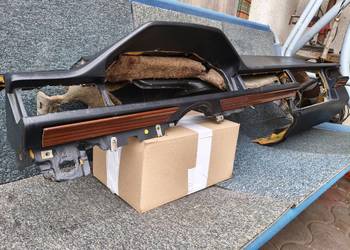 Mercedes W124 deska rozdzielcza czarna drewno kokpit 124