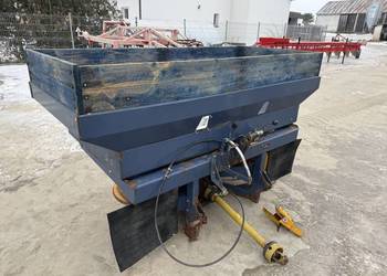 Rozsiewacz Bogballe 1500l (12-24m)