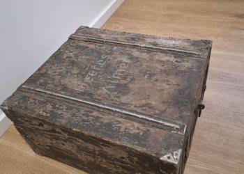 Stara niemiecka oryginalna skrzynia wojskowa