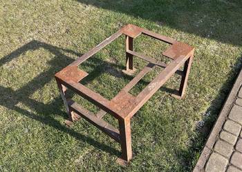 Metalowy stalowy postument konstrukcja wibratora do pustaków 81x60x51