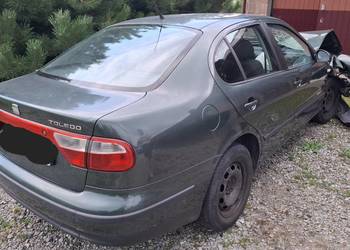 Seat Toledo 2 na części