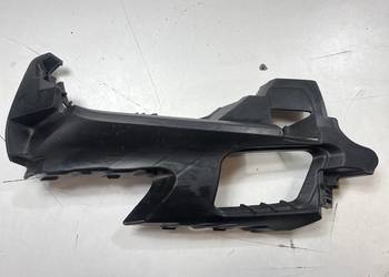 S3 8Y A3 LIFT UCHWYT ŚLIZG MOCOWANIE ZDERZAKA PRAWY PRAWE PRZÓD 8Y0807320D