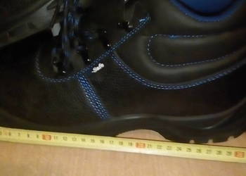 Buty robocze firmy SAFE roz. 48, S3 SRC, antyprzebiciowe z podnoskiem
