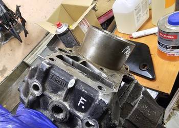 Kawasaki VN 750 Vulcan cylinder tłok przód przedni tuleja VN750 cylindry