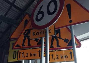 Znaki drogowe A-14 A-30 B-33 B-34 C-10 T-3 T-2