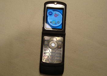 Telefon komórkowy Motorola V3 , 4 MB  czarny