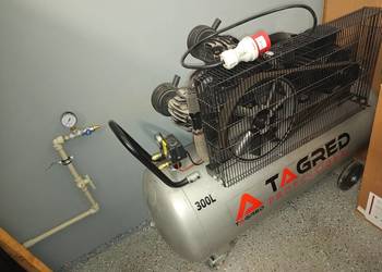 Kompresor olejowy, sprężarka TAGRED 300L 3 tłoki 400V TA311B  ,Stan BDB  !!