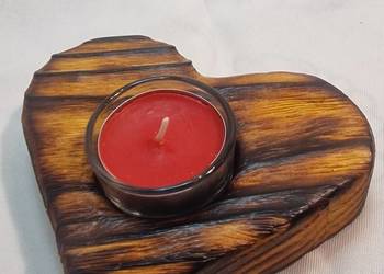 Świecznik drewniany serce bursztynowy na tealight Romy No. 14