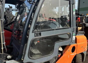 kabina kompletna części wózek widłowy TOYOTA 8FGF25 8FGF30 8FDF25 8FDF