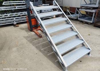 Schody metalowe blacha łezkowa wejście na 150cm loft 7 stopni