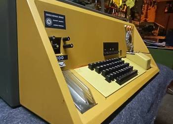 Dalekopis T-100
