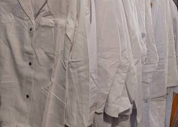 Fartuch biały z długim rękawem