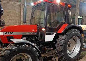 Case 4220 CASE