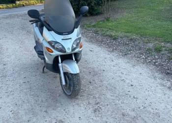 Sprzedam skuter Piaggio x9 250