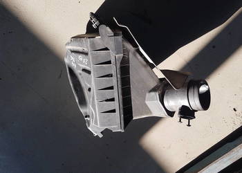 AUDI A4 B6 2.0 FSI OBUDOWA FILTRA POWIETRZA 06B133835BD