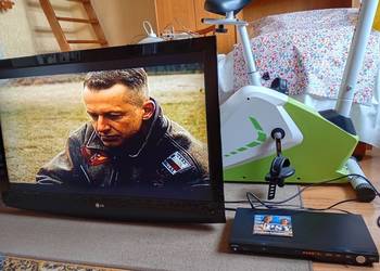 Telewizor LG 42LF75 -ZD , gratis DVD