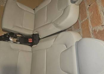 Volvo xc90 II fotele tylne 3 rząd rok 2024 stan bdb blonde