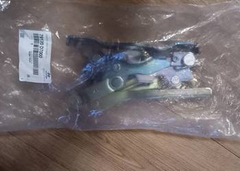 Zawias maski prawy hyundai tucson lll 79120d7000