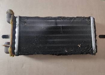 Chłodnica nagrzewnicy BMW E30 318i m40b18