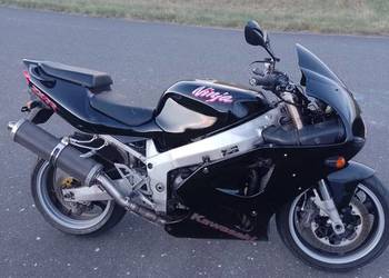 Kawasaki ZX7R