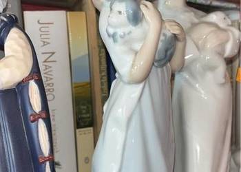 Figurka stojącej dziewczyki z pieskiem, Lladro. Casades, Figurka stojącej dziewczyki z pieskiem, Lladro. Casades,