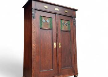 ** Stylowa Bieliźniarka Secesyjna z Witrażami **