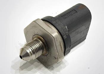 CZUJNIK CIŚNIENIA PALIWA AUDI A4 B8 0261545035 1.8 120KM 07-15 MANOMET