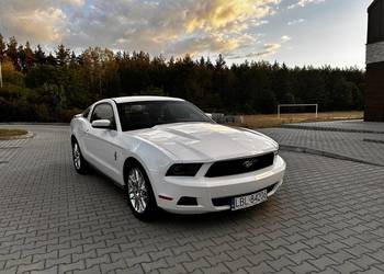 Ford Mustang Premium