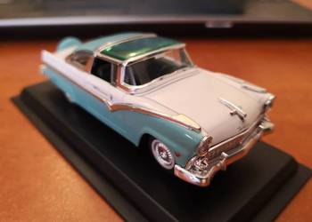 Model Ford Fairlaine Crown Victoria 1:43