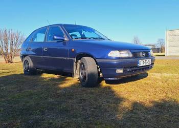 Astra Opel F Sprzedam  1,4 90km klima stan igła