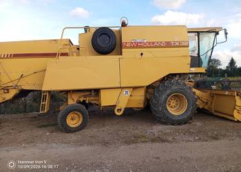 New Holland TX32