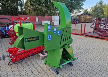 Rębak półautomatyczny do gałęzi na zrębkę