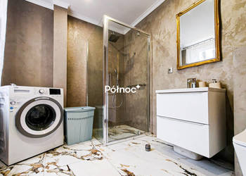 Dom 6 pokoi, 270 m² – spokojna okolica