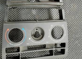 Panel konsola środkowa regulacja świateł Corolla E12 2003