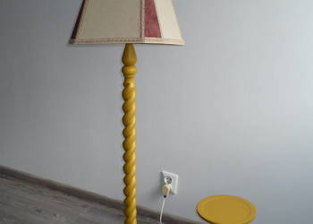 Lampa stojąca