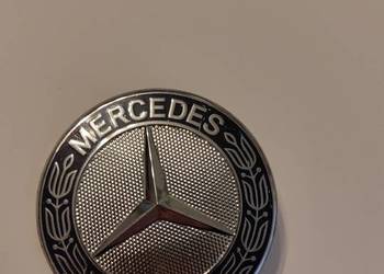 Emblemat maski Mercedes-Benz 2048170616