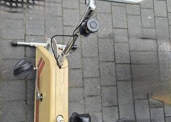 Rowerek z mechanicznym naciągiem