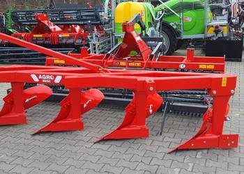 Pługi Pług Agro-Masz 3 x 35 4 x 35 PJ PJ POL POR POV