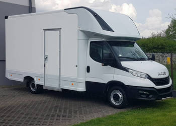 Iveco Daily KONTENER NISKOPODŁOGOWY 4,43x2,23x2,42 SKLEP BAR FOODTRUCK KAM…