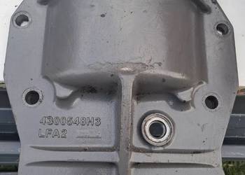 Claas ares massey ferguson pokrywa tylnego mostu 4300548H3